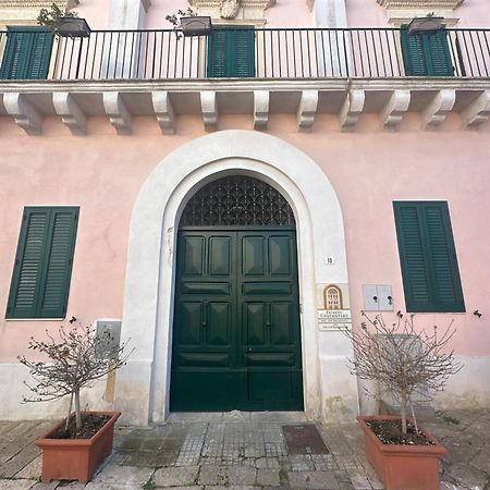Palazzo Costantini Bed & Breakfast San Donato di Lecce Exterior photo