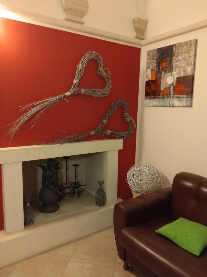 Palazzo Costantini Bed & Breakfast San Donato di Lecce Exterior photo